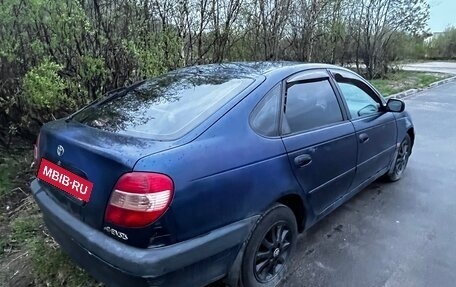 Toyota Avensis III рестайлинг, 2001 год, 320 000 рублей, 3 фотография
