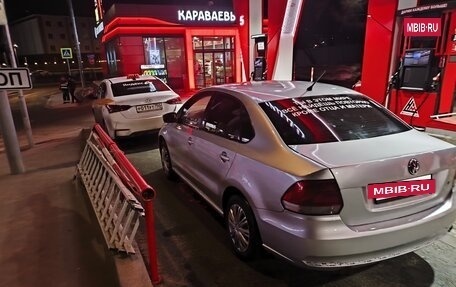 Volkswagen Polo VI (EU Market), 2013 год, 600 000 рублей, 13 фотография