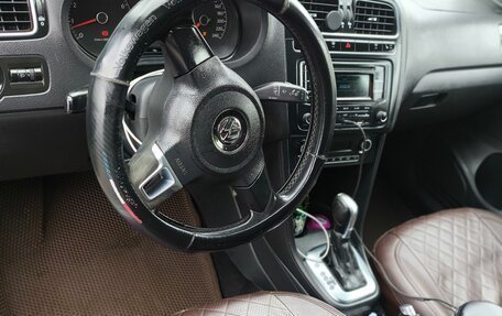 Volkswagen Polo VI (EU Market), 2013 год, 600 000 рублей, 16 фотография