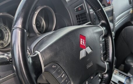 Mitsubishi Pajero IV, 2011 год, 2 000 000 рублей, 5 фотография