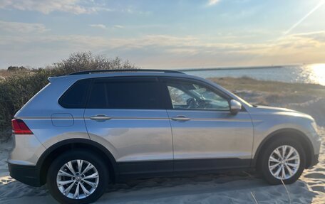 Volkswagen Tiguan II, 2017 год, 2 230 000 рублей, 3 фотография