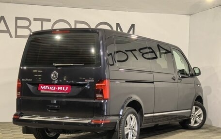 Volkswagen Multivan T6 рестайлинг, 2021 год, 5 999 000 рублей, 2 фотография
