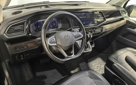 Volkswagen Multivan T6 рестайлинг, 2021 год, 5 999 000 рублей, 11 фотография
