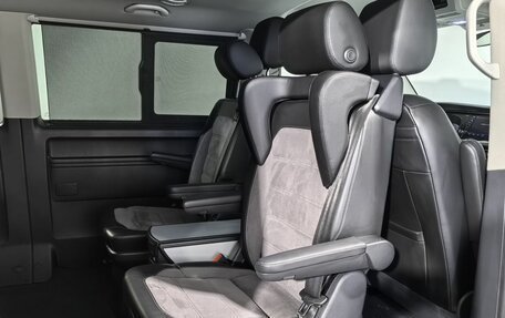 Volkswagen Multivan T6 рестайлинг, 2021 год, 5 999 000 рублей, 13 фотография