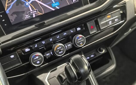 Volkswagen Multivan T6 рестайлинг, 2021 год, 5 999 000 рублей, 27 фотография