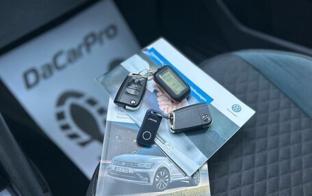 Volkswagen Tiguan II, 2020 год, 2 690 000 рублей, 18 фотография