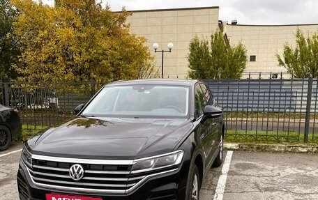 Volkswagen Touareg III, 2018 год, 3 990 000 рублей, 12 фотография
