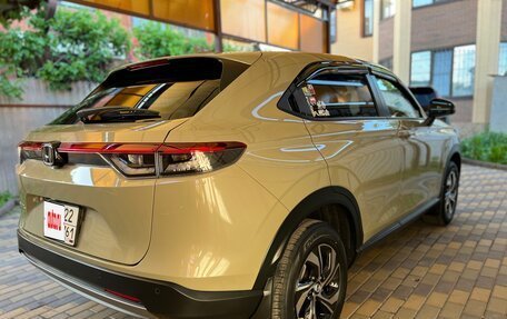 Honda Vezel, 2022 год, 2 575 000 рублей, 4 фотография