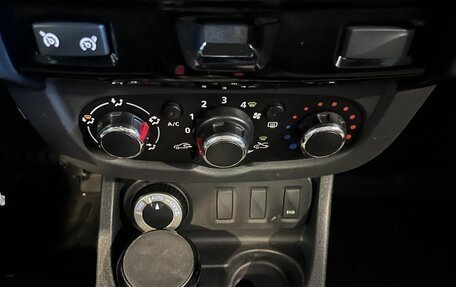 Renault Duster I рестайлинг, 2015 год, 925 000 рублей, 15 фотография