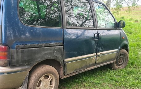 Nissan Serena I, 1999 год, 149 000 рублей, 3 фотография