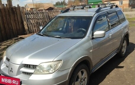 Mitsubishi Outlander III рестайлинг 3, 2004 год, 550 000 рублей, 14 фотография