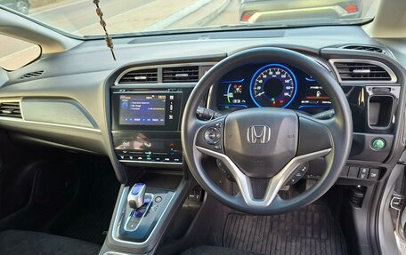 Honda Shuttle II, 2015 год, 1 290 000 рублей, 7 фотография