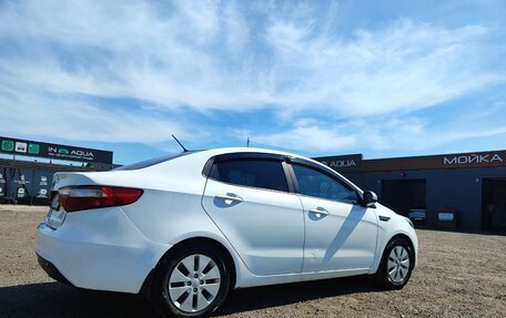 KIA Rio III рестайлинг, 2015 год, 530 000 рублей, 1 фотография