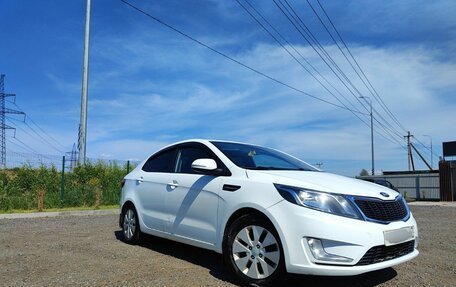 KIA Rio III рестайлинг, 2015 год, 530 000 рублей, 2 фотография