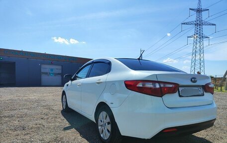KIA Rio III рестайлинг, 2015 год, 530 000 рублей, 4 фотография