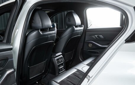 BMW 3 серия, 2019 год, 3 500 000 рублей, 16 фотография