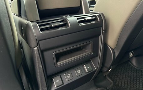 Land Rover Defender II, 2021 год, 5 500 000 рублей, 27 фотография