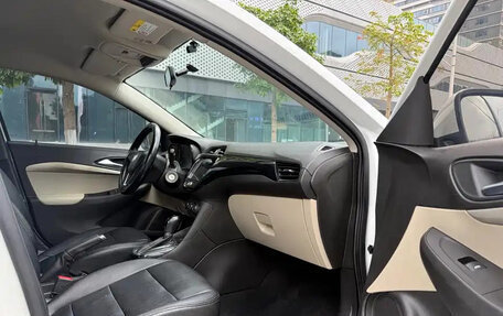 Buick Excelle III, 2021 год, 850 000 рублей, 10 фотография