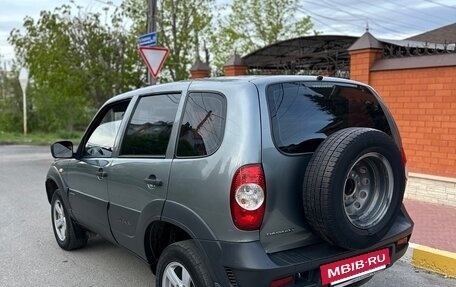 Chevrolet Niva I рестайлинг, 2016 год, 537 000 рублей, 2 фотография