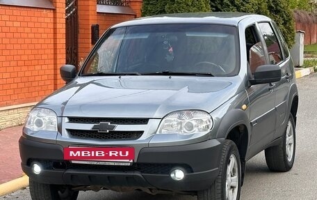 Chevrolet Niva I рестайлинг, 2016 год, 537 000 рублей, 3 фотография