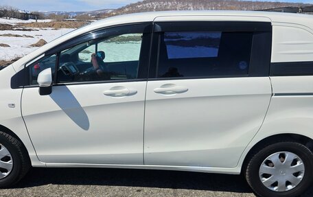 Honda Freed I, 2011 год, 900 000 рублей, 14 фотография