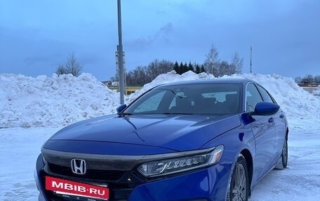 Honda Accord IX рестайлинг, 2020 год, 1 950 000 рублей, 2 фотография