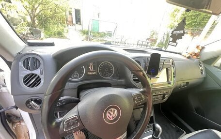 Volkswagen Tiguan I, 2012 год, 990 000 рублей, 13 фотография