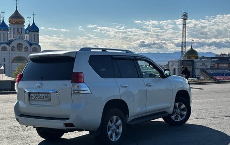 Toyota Land Cruiser Prado 150 рестайлинг 2, 2011 год, 3 100 000 рублей, 3 фотография