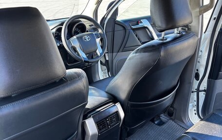 Toyota Land Cruiser Prado 150 рестайлинг 2, 2011 год, 3 100 000 рублей, 9 фотография