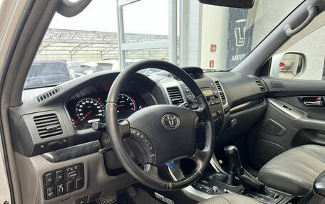Toyota Land Cruiser Prado 120 рестайлинг, 2008 год, 2 390 000 рублей, 7 фотография