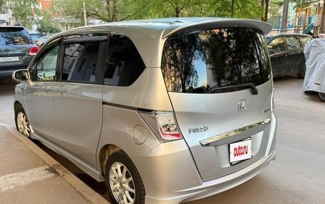 Honda Freed I, 2012 год, 1 150 000 рублей, 3 фотография