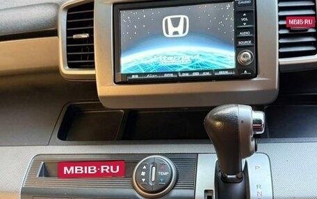 Honda Freed I, 2012 год, 1 150 000 рублей, 7 фотография