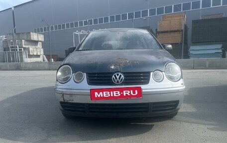 Volkswagen Polo IV рестайлинг, 2004 год, 135 000 рублей, 1 фотография