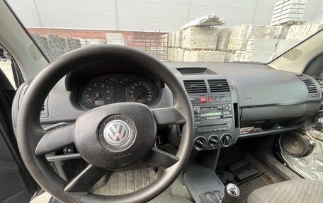 Volkswagen Polo IV рестайлинг, 2004 год, 135 000 рублей, 10 фотография