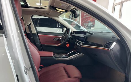 BMW 3 серия, 2023 год, 3 450 000 рублей, 14 фотография