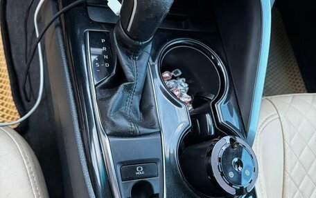 Toyota Camry, 2020 год, 1 700 000 рублей, 6 фотография