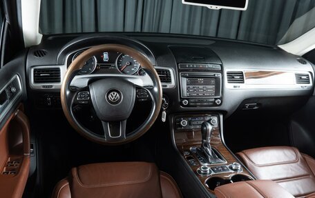 Volkswagen Touareg III, 2015 год, 3 360 000 рублей, 6 фотография