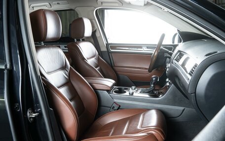 Volkswagen Touareg III, 2015 год, 3 360 000 рублей, 8 фотография