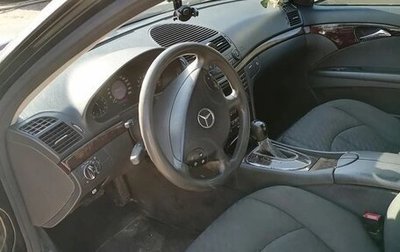 Mercedes-Benz E-Класс, 2003 год, 520 000 рублей, 1 фотография