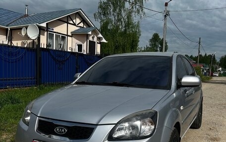 KIA Rio II, 2009 год, 560 000 рублей, 1 фотография