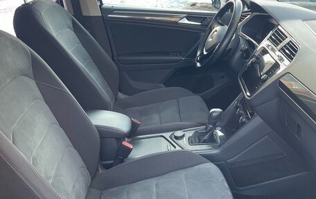 Volkswagen Tiguan II, 2017 год, 1 740 000 рублей, 6 фотография