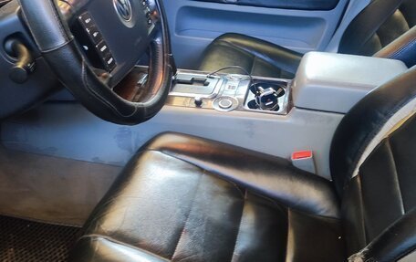 Volkswagen Touareg III, 2004 год, 1 000 000 рублей, 11 фотография