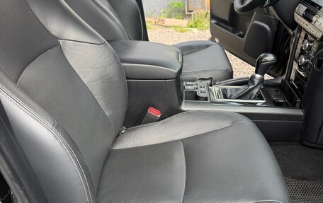 Toyota Land Cruiser Prado 150 рестайлинг 2, 2018 год, 4 800 000 рублей, 20 фотография