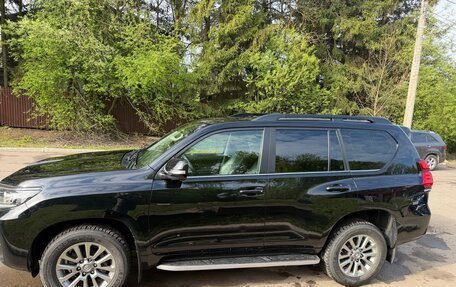 Toyota Land Cruiser Prado 150 рестайлинг 2, 2018 год, 4 800 000 рублей, 30 фотография
