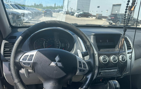 Mitsubishi Pajero Sport II рестайлинг, 2011 год, 1 655 000 рублей, 3 фотография