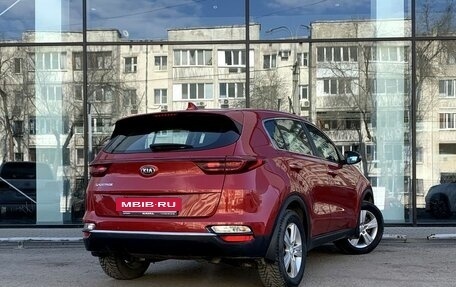 KIA Sportage IV рестайлинг, 2021 год, 2 160 000 рублей, 5 фотография