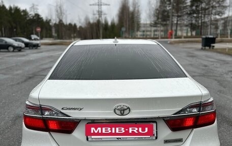 Toyota Camry, 2017 год, 2 500 000 рублей, 6 фотография