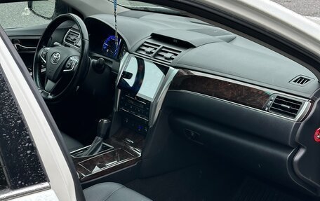 Toyota Camry, 2017 год, 2 500 000 рублей, 26 фотография