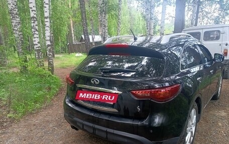 Infiniti FX II, 2013 год, 2 100 000 рублей, 2 фотография