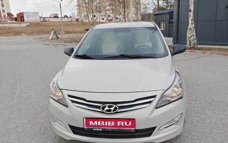 Hyundai Solaris II рестайлинг, 2014 год, 1 000 000 рублей, 1 фотография